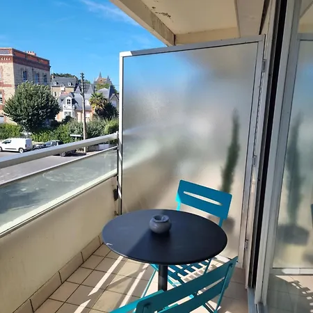 Studio, Balcon Et Acces Direct Page Dinard Exterior photo