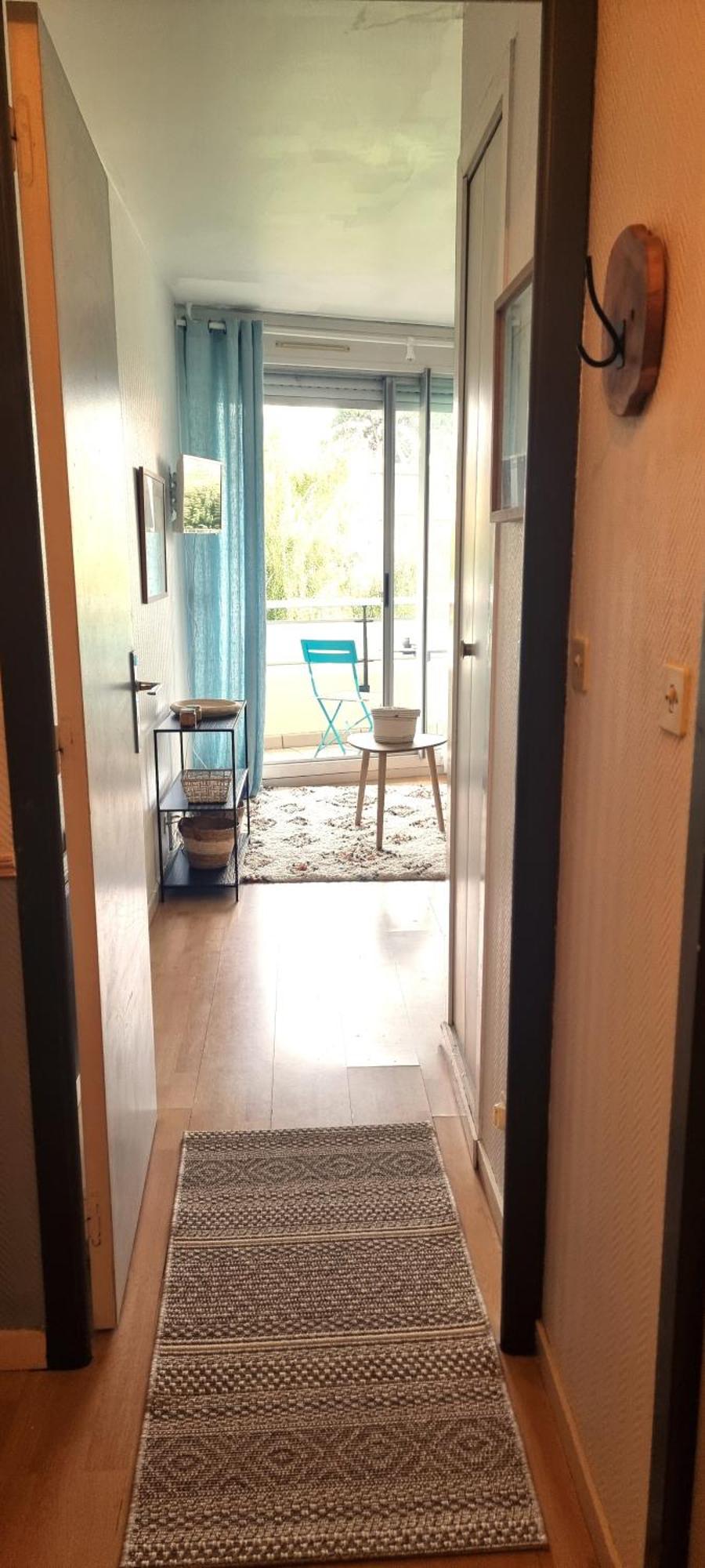 Studio, Balcon Et Acces Direct Page Apartment